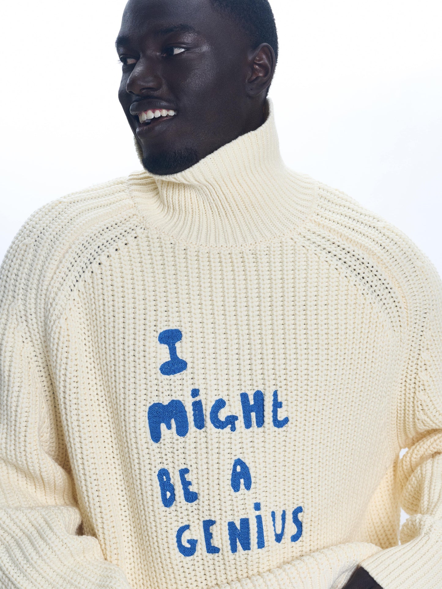 TURTLE NECK KNIT WHITE