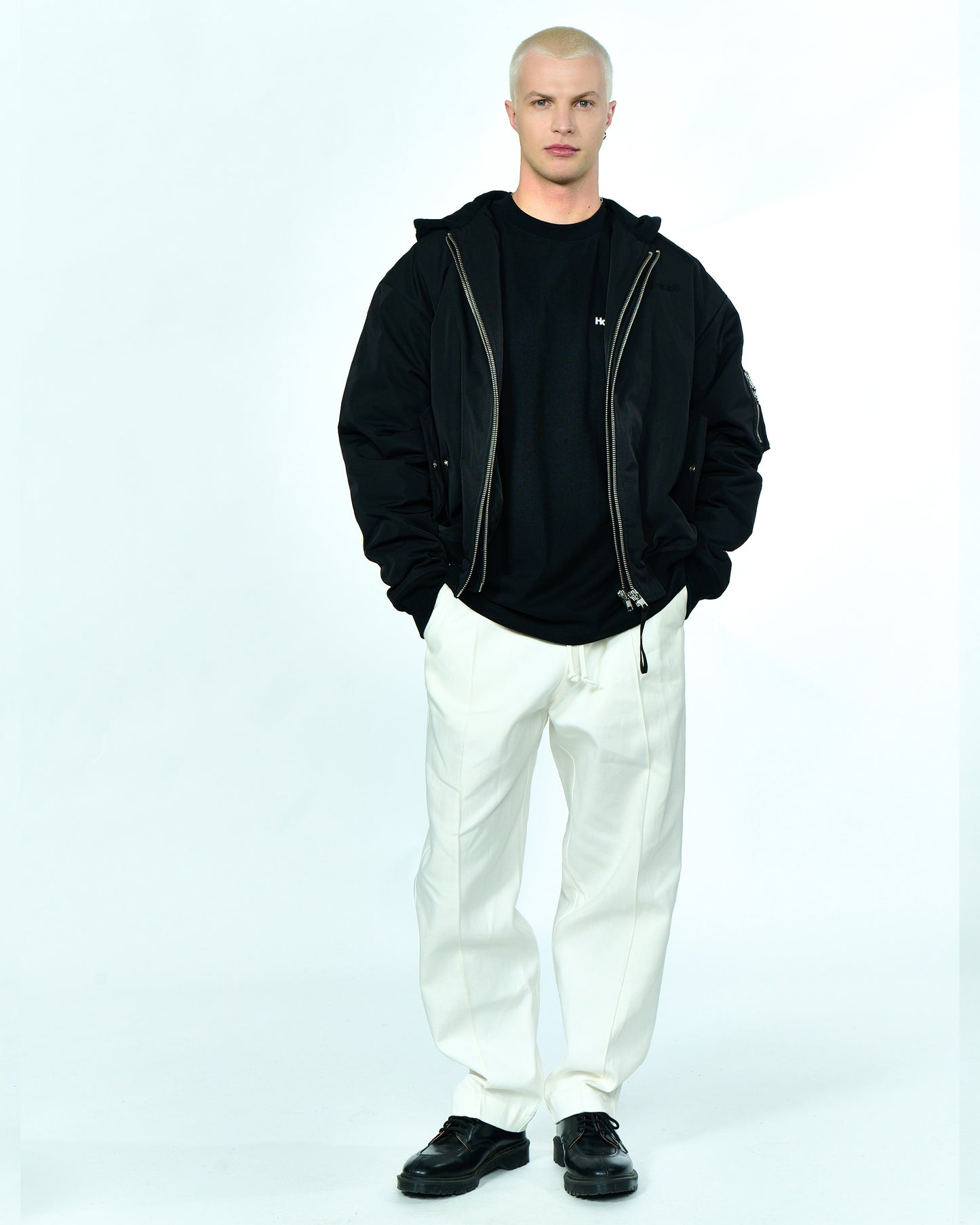 HOODED BOMBER JACKET | Black