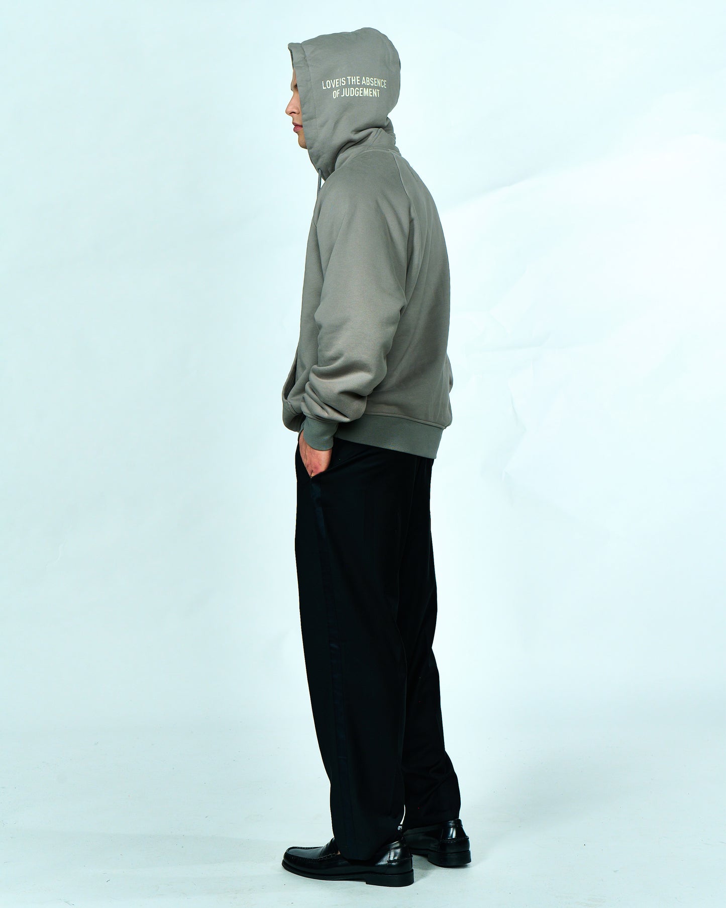 BASIC RAGLAN HOODIE | Grey