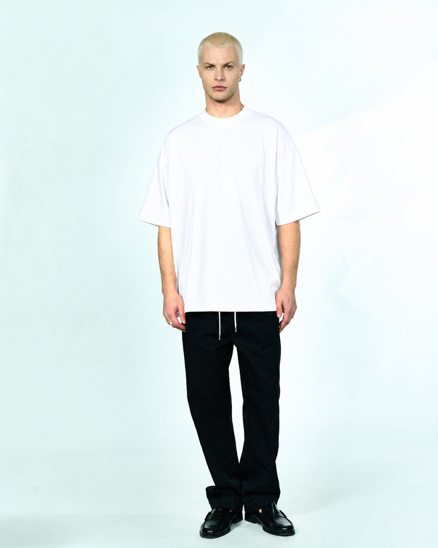 A LOT 2 CONTROL TEE S/S | White
