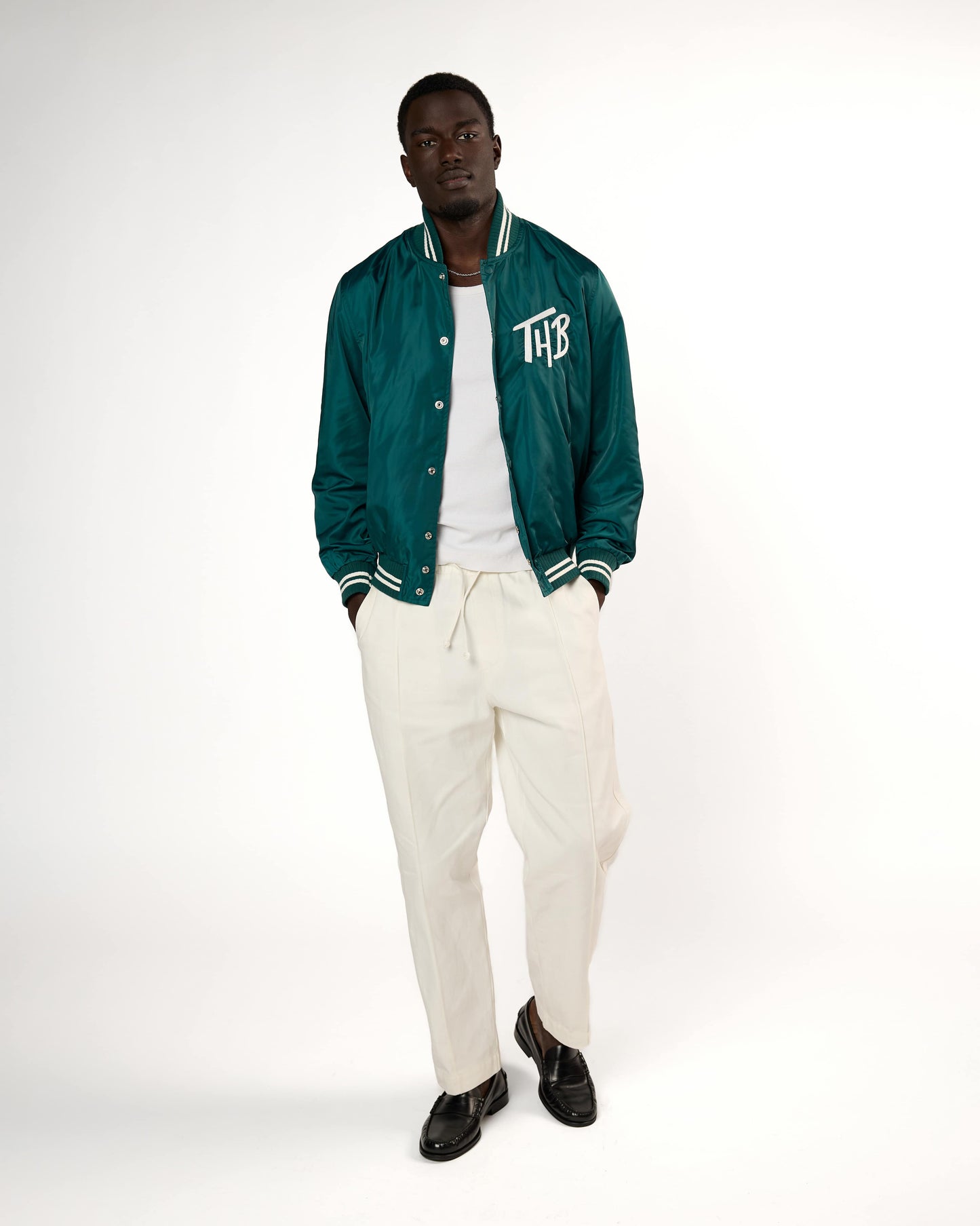 SATIN HEAVILY BILLS JACKET IN GREEN